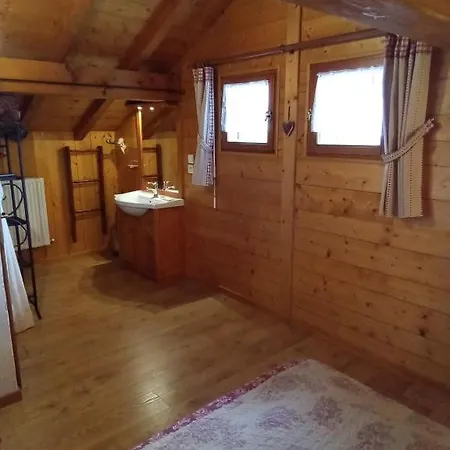 Indépendant  L'anfian-ne Chalet Les Contamines-Montjoie