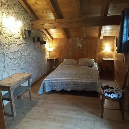 Indépendant  L'anfian-ne Chalet